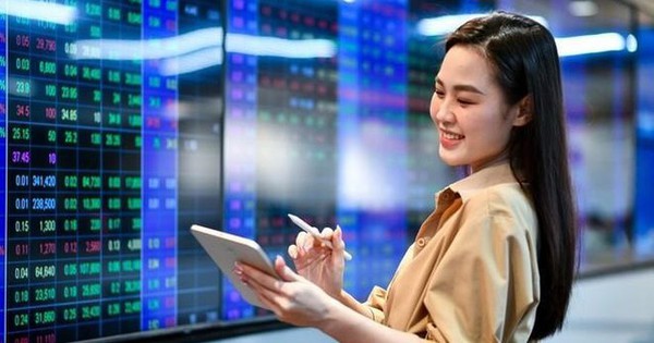 Gần 200 triệu USD chờ đổ vào chứng khoán Việt Nam trong tháng này, CTCK điểm tên 3 nhóm cổ phiếu “hút tiền” mạnh