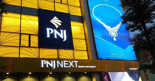 Vừa bán sạch PNJ một tháng trước, hai quỹ do Dragon Capital quản lý bất ngờ ‘quay xe’ mua lại